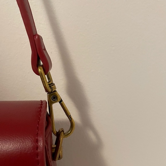 Miztique Faux Leather Red Shoulder Bag - Picture 8 of 16
